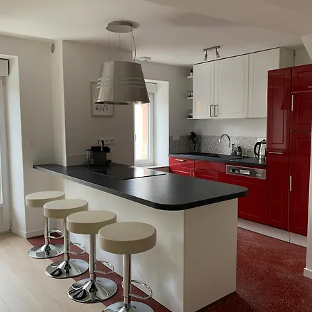 Apartment Les Rives Du Chateau, 90m2, Vue Sur Le Canal *