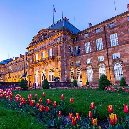 Apartment Les Rives Du Chateau, 90m2, Vue Sur Le Canal *